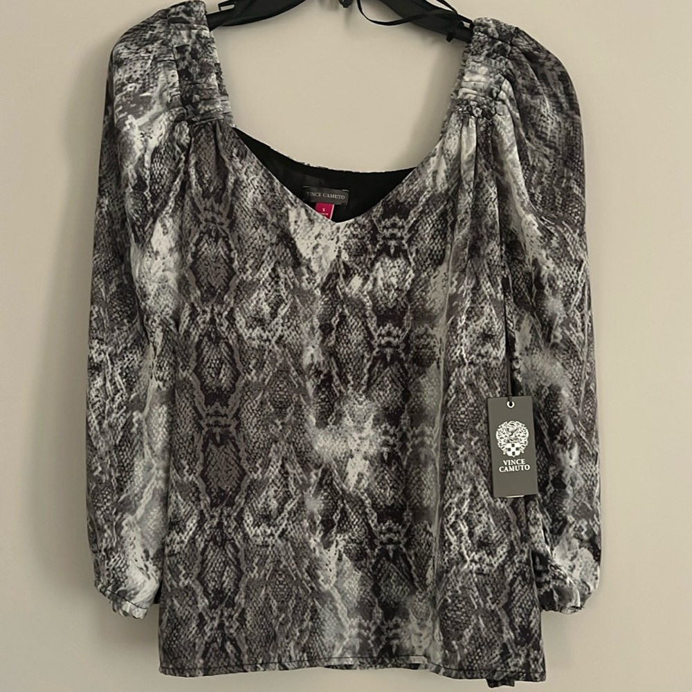 Vince Camuto Top